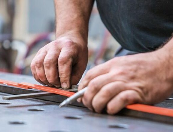 Încurajăm lansarea de afaceri noi și inovatoare în domenii din afara agriculturii.