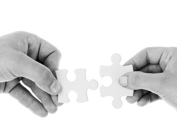 Construim parteneriate solide pentru o dezvoltare durabilă și echilibrată.